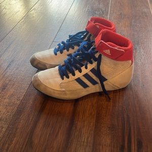 Adidas youth wrestling shoes size 2
